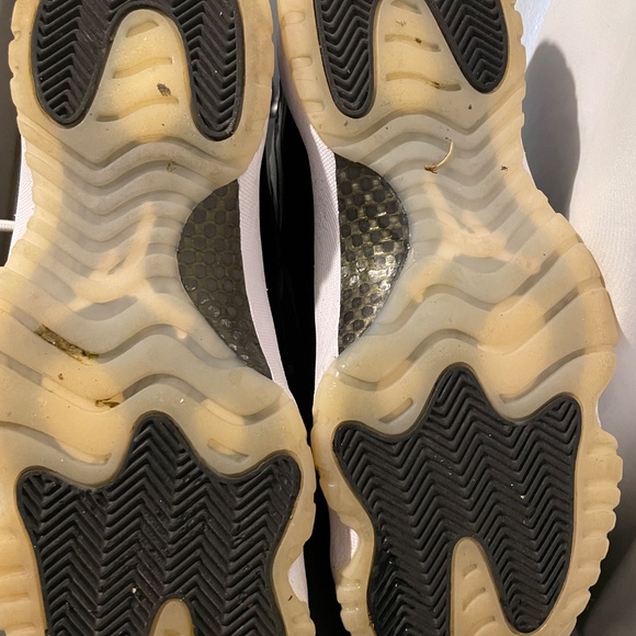Jordan 11s Gratitude 2023 - Picture 4 of 5